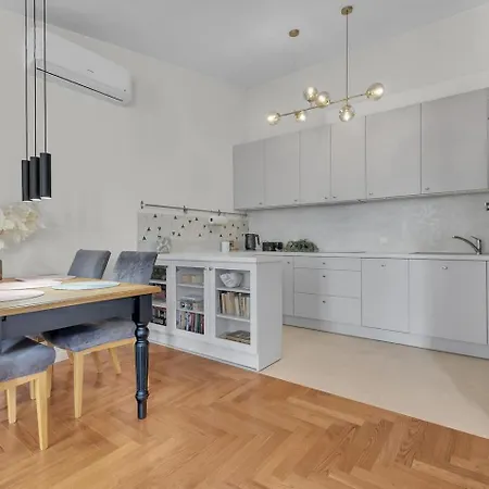 Roselle Premium Ac&terrace Nowa Praga * Варшава
